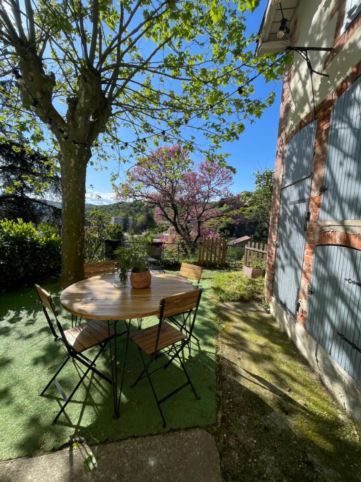 Maison A Avec Jardin Privatif Dans Domaine Des Crozes Виен Екстериор снимка