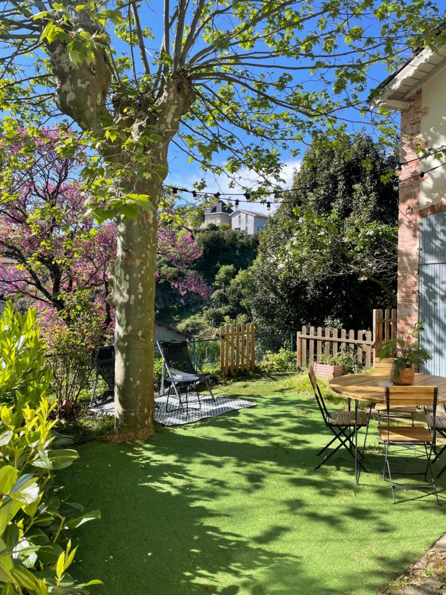 Maison A Avec Jardin Privatif Dans Domaine Des Crozes Виен Екстериор снимка