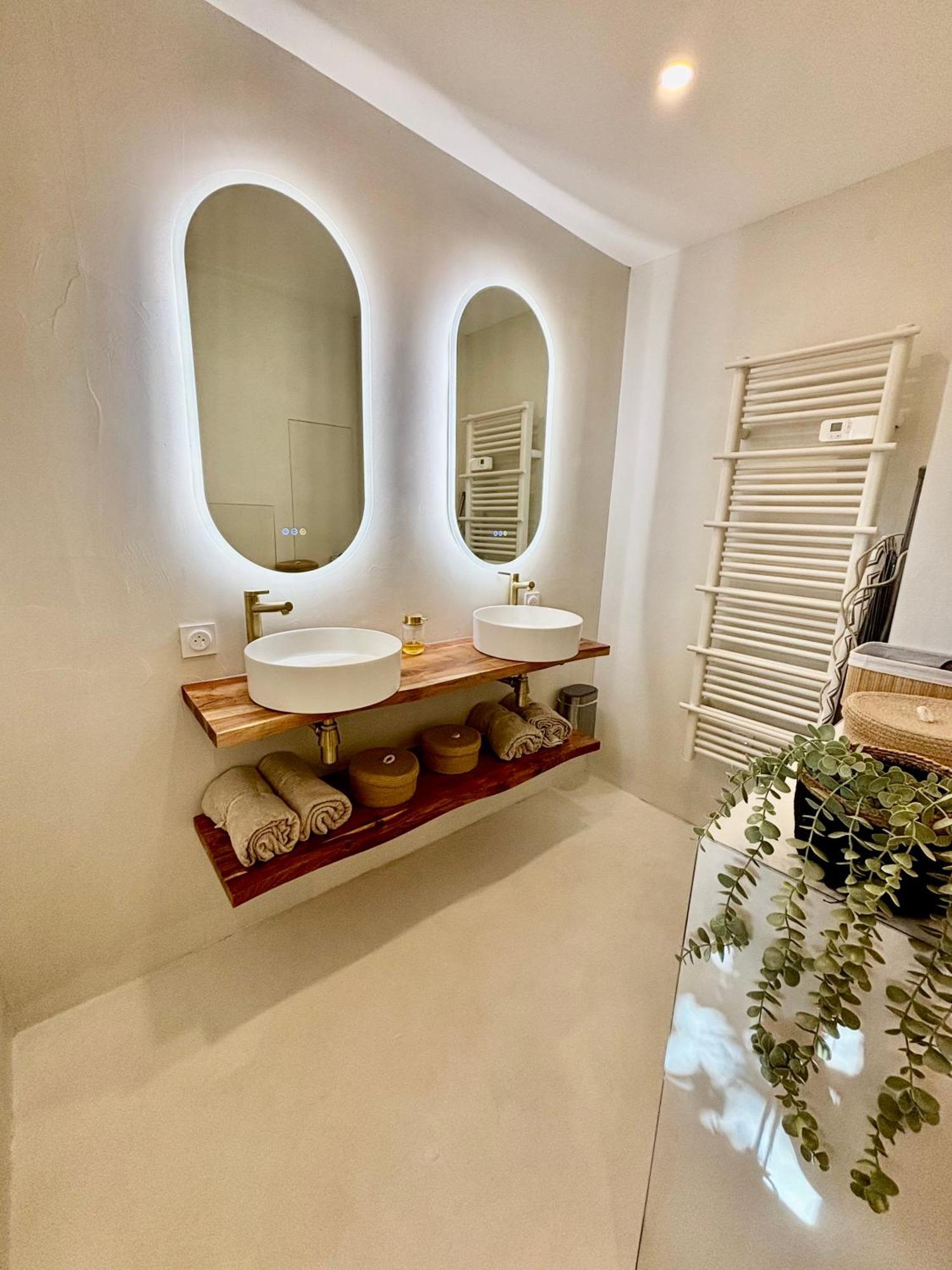 Maison A Avec Jardin Privatif Dans Domaine Des Crozes Виен Екстериор снимка